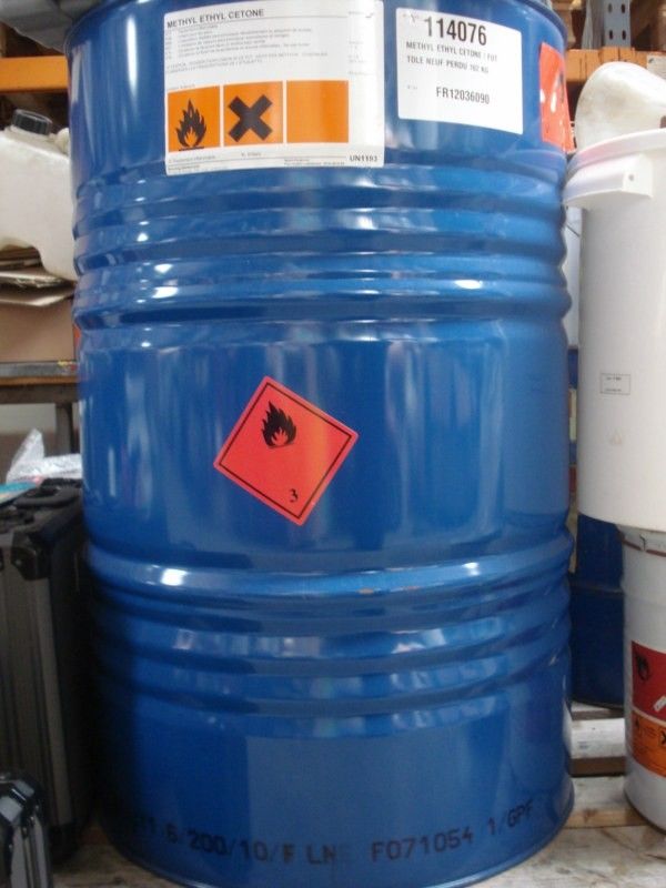 Diluant Acétone - Métyl-Ethyl-Cétone : décapant de colle et diluant peinture 