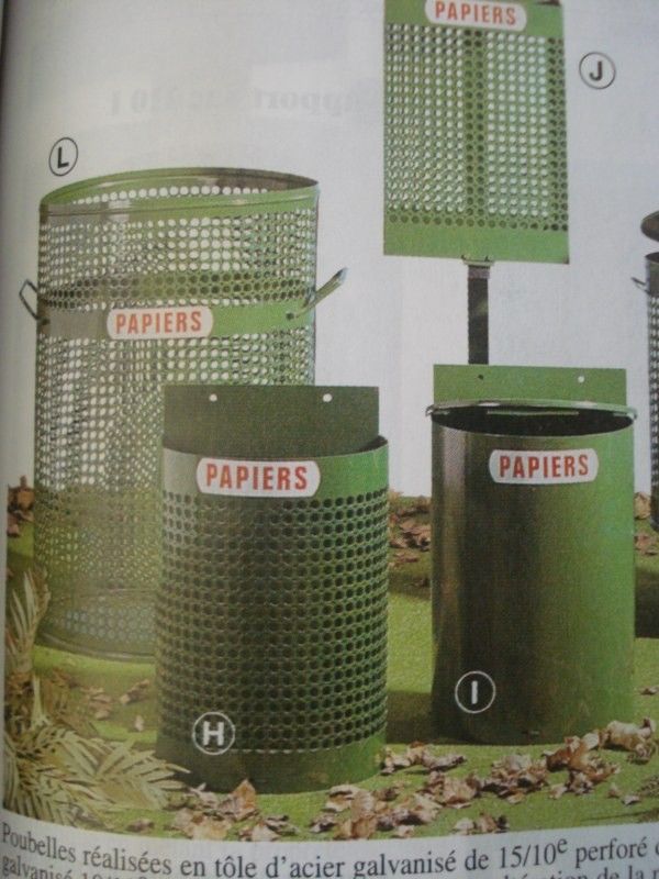 Poubelle acier semi cylindrique ajourée verte ou grise